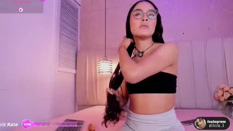 alizza_ online show from 02/22/26, 11:42