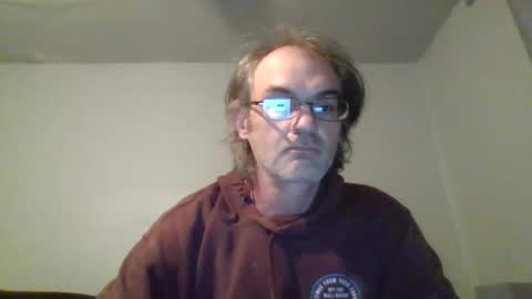 Snapshot of aljj81 chatting on 05/03/26, 01:44 J online show from 05/03/26, 01:44