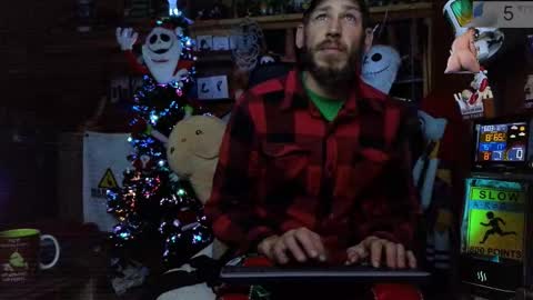 Snapshot of allan_arod chatting on 12/14/25, 11:04 Allan arod online show from 12/14/25, 11:04