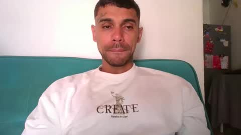 Snapshot of allanbarreto chatting on 05/03/26, 04:35 Allan online show from 05/03/26, 04:35
