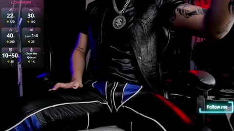   online show from 10/10/25, 02:38