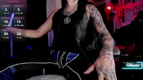   online show from 10/14/25, 06:09