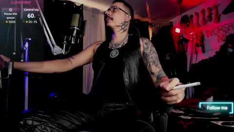   online show from 10/21/25, 05:57