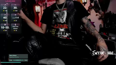 Snapshot of allanhurtss chatting on 04/17/26, 02:03 online show from 04/17/26, 02:03