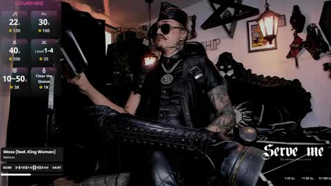 Snapshot of allanhurtss chatting on 04/30/26, 05:30 online show from 04/30/26, 05:30
