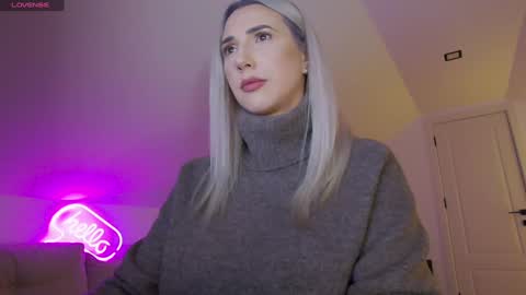 Snapshot of allayah chatting on 02/17/26, 09:21 A day u didnt smile is a lost day online show from 02/17/26, 09:21