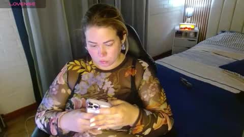 Snapshot of allegra_ferragamo chatting on 02/18/26, 11:44 Ale online show from 02/18/26, 11:44