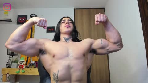 independent model 3 online show from 01/18/25, 09:55