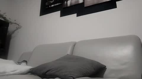 alles594462 online show from 03/04/25, 04:27