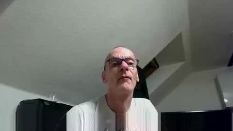 gay online show from 10/13/25, 05:02