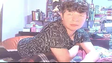 Snapshot of allex14141414xd chatting on 12/04/25, 05:17 allex14141414xd online show from 12/04/25, 05:17