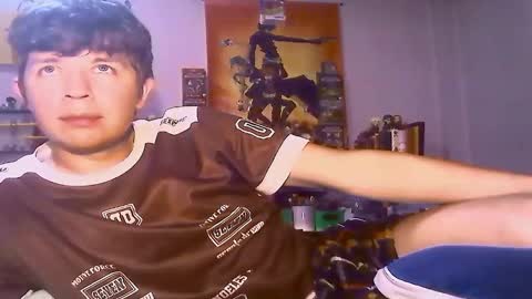 Snapshot of allex14141414xd chatting on 12/14/25, 07:03 allex14141414xd online show from 12/14/25, 07:03