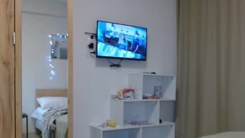 allexandraxxx online show from 01/29/25, 06:18