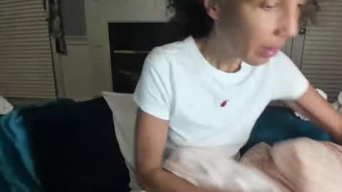 wishlist on bio online show from 09/09/25, 04:23