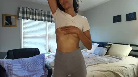 wishlist on bio online show from 09/22/25, 05:15