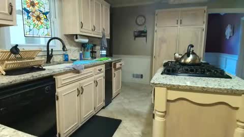 wishlist on bio online show from 04/17/26, 06:22