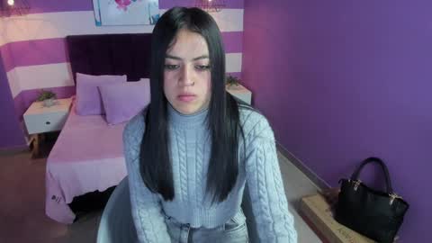 Snapshot of alli_cooper chatting on 01/09/25, 12:19 Ali online show from 01/09/25, 12:19