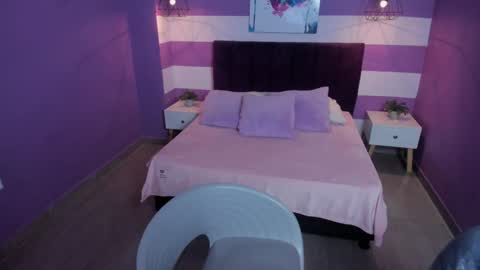 Snapshot of alli_cooper chatting on 01/18/25, 12:57 Ali online show from 01/18/25, 12:57