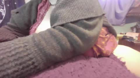 Snapshot of alli_kat78 chatting on 01/23/25, 06:56 Alli Kat online show from 01/23/25, 06:56