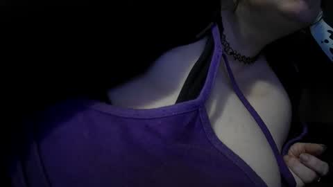 Snapshot of alli_kat78 chatting on 12/21/25, 02:35 Alli Kat online show from 12/21/25, 02:35