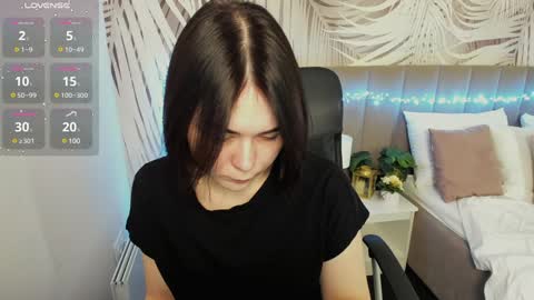 Snapshot of alli_zi chatting on 12/07/24, 02:53 Blair online show from 12/07/24, 02:53