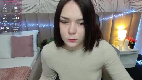 Snapshot of alli_zi chatting on 02/17/25, 05:36 Blair online show from 02/17/25, 05:36