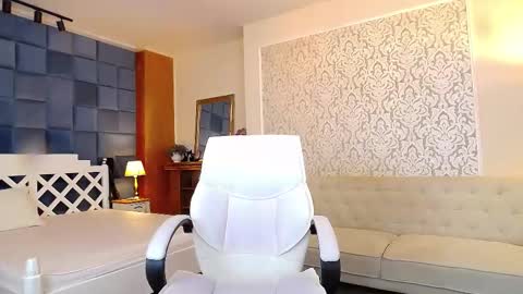 Alliana online show from 03/03/25, 08:38