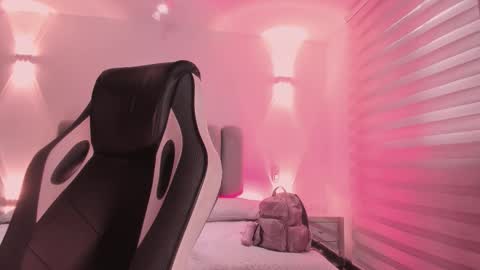 ALLICE online show from 12/20/25, 12:01