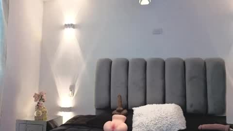 Snapshot of allicelover chatting on 05/19/26, 12:00 ALLICE online show from 05/19/26, 12:00
