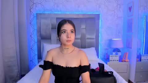 AlliceWinter online show from 10/22/25, 11:43