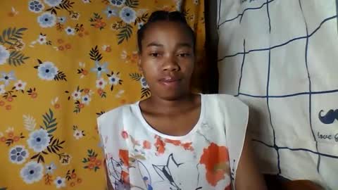 alliciax632770 online show from 12/01/25, 11:54