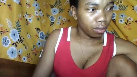 Snapshot of alliciax632770q chatting on 05/12/26, 12:52 alliciax632770q online show from 05/12/26, 12:52