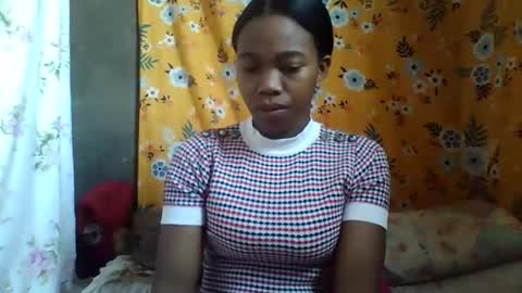 Snapshot of alliciax632770q chatting on 05/26/26, 06:31 alliciax632770q online show from 05/26/26, 06:31
