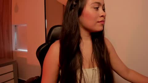 Snapshot of allie_bruce chatting on 05/27/26, 08:06 A L L I E online show from 05/27/26, 08:06