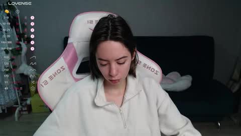 alice online show from 11/14/25, 01:04