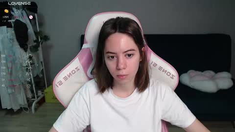 Snapshot of allie_hazie chatting on 03/15/26, 11:44 alice online show from 03/15/26, 11:44