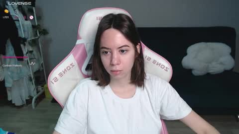 Snapshot of allie_hazie chatting on 03/27/26, 12:38 alice online show from 03/27/26, 12:38