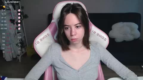 Snapshot of allie_hazie chatting on 03/30/26, 12:22 alice online show from 03/30/26, 12:22