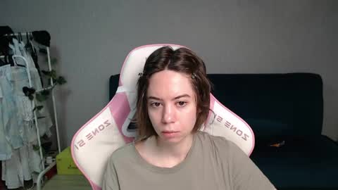 Snapshot of allie_hazie chatting on 04/07/26, 11:26 alice online show from 04/07/26, 11:26