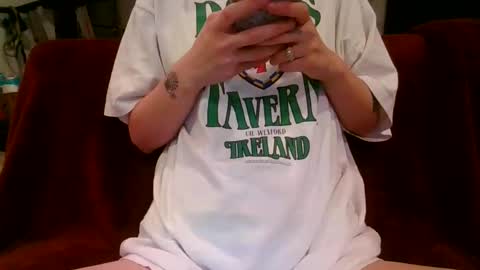 Snapshot of alliebearx chatting on 03/03/25, 09:00 alliebearx online show from 03/03/25, 09:00