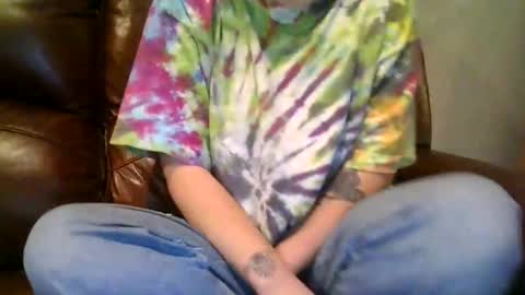 Snapshot of alliebearx chatting on 10/26/25, 05:52 alliebearx online show from 10/26/25, 05:52