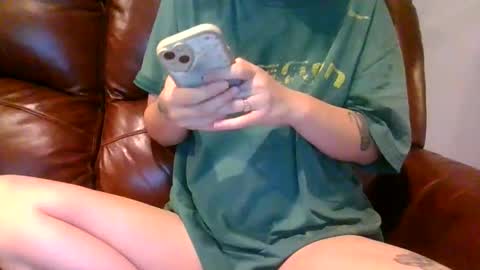 Snapshot of alliebearx chatting on 11/07/25, 04:40 alliebearx online show from 11/07/25, 04:40