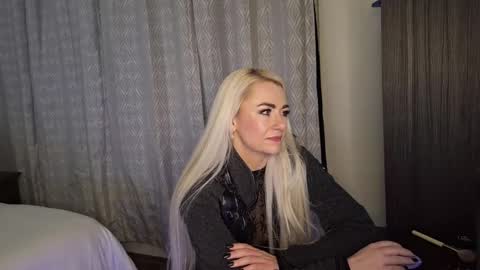 Allie Fyre online show from 11/04/25, 10:25