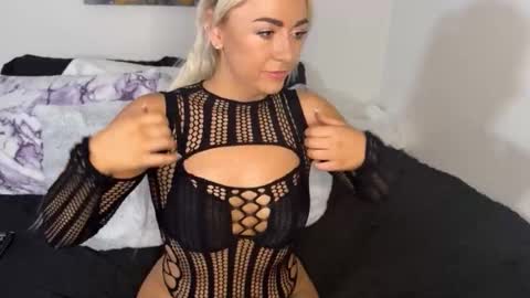 Snapshot of alliefyre chatting on 03/24/26, 12:21 Allie Fyre online show from 03/24/26, 12:21