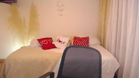 Snapshot of allierose_ chatting on 03/05/26, 06:37 Allie online show from 03/05/26, 06:37