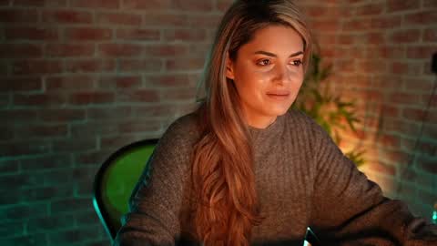 Allie online show from 12/30/24, 05:58