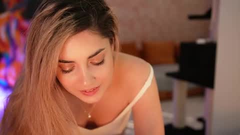 Allie online show from 02/19/25, 01:50