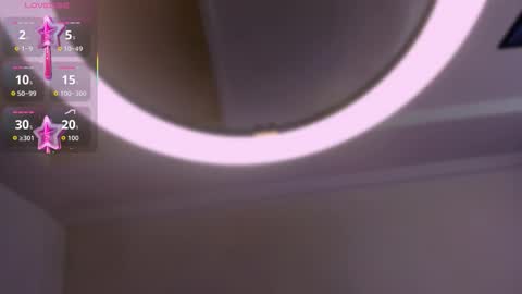 Snapshot of allijadid chatting on 11/13/25, 10:25 online show from 11/13/25, 10:25