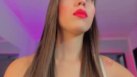 Snapshot of allijadid chatting on 11/18/25, 10:31 online show from 11/18/25, 10:31