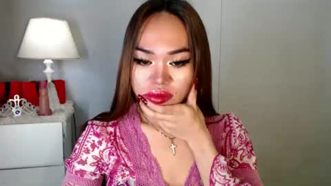 Snapshot of allirah20x chatting on 12/14/24, 09:35 Allirah online show from 12/14/24, 09:35